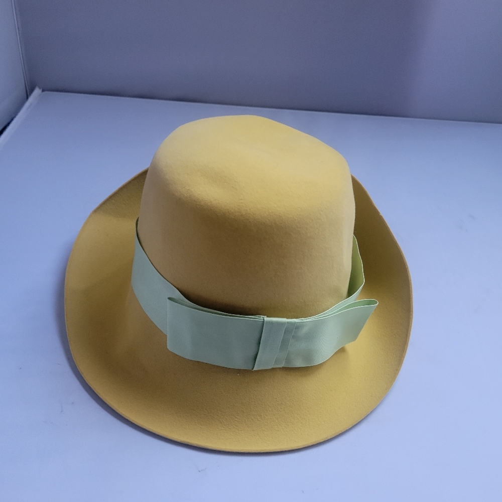 Made In For Switzerland Rikes Dayton Vintage Hat 100% Wool Beige